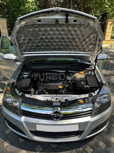 Opel Astra 2006, 286,000 km - 1.4 l - Yevlax