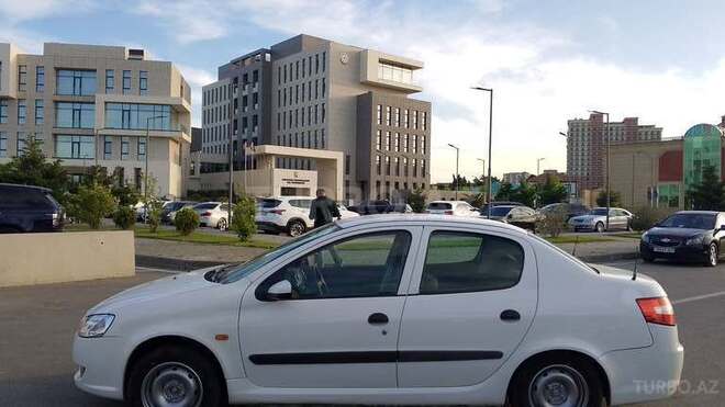 Iran Khodro Runna 2014, 420,000 km - 1.6 л - Bakı