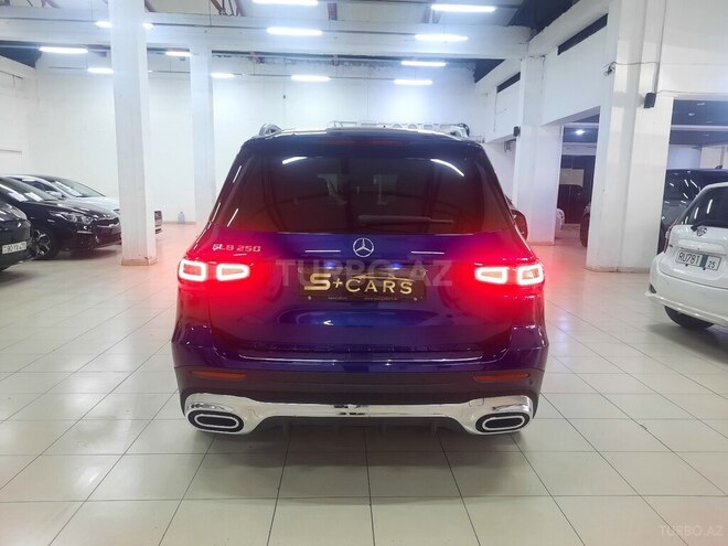 Mercedes GLB 250 4MATIC 2021, 39,000 km - 2.0 l - Bakı