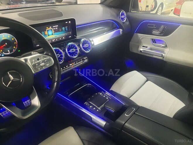 Mercedes GLB 250 4MATIC 2021, 39,000 km - 2.0 l - Bakı