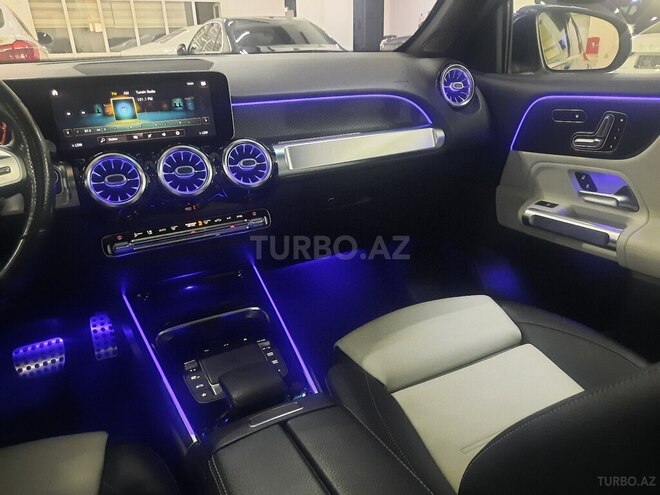 Mercedes GLB 250 4MATIC 2021, 39,000 km - 2.0 l - Bakı