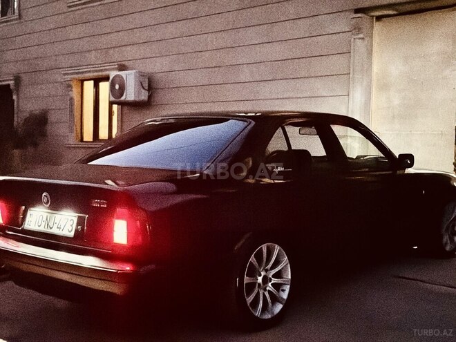 BMW 520 1992, 360,000 km - 2.0 л - Şəmkir