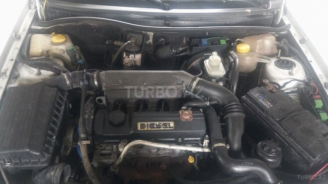 Opel Astra 1995, 488,721 km - 1.7 л - Qax