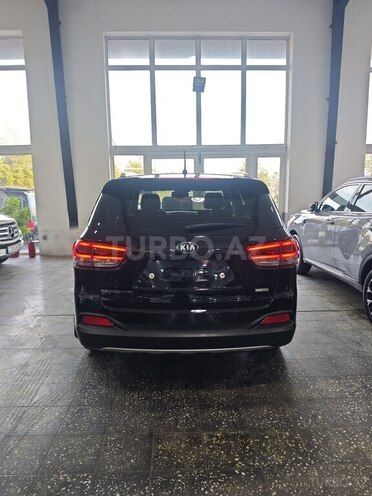 Kia Sorento-7