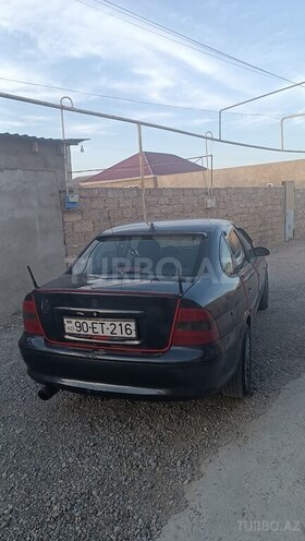 Opel Vectra 1996, 200,000 km - 1.6 l - Bakı