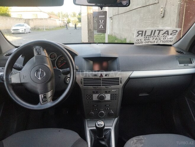 Opel Astra 2006, 310,000 km - 1.3 l - Zaqatala