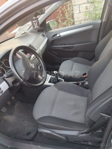 Opel Astra 2006, 310,000 km - 1.3 l - Zaqatala