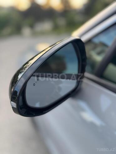 Kia K5-12