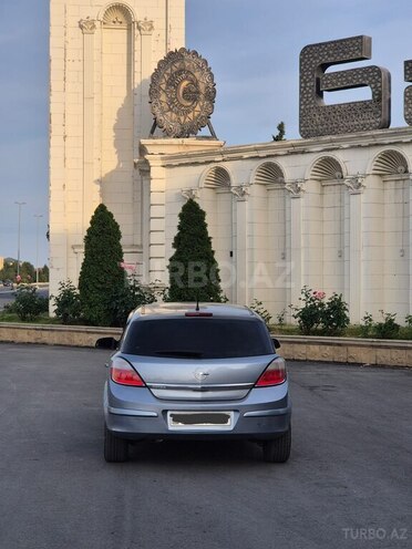 Opel Astra 2006, 210,000 km - 1.4 l - Gəncə