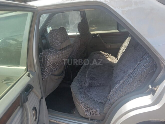 Mercedes E 250 1993, 350,000 km - 2.5 л - Bakı