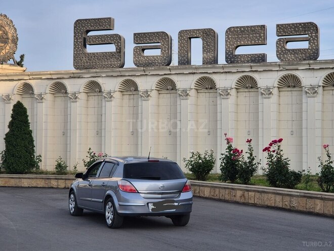 Opel Astra 2006, 210,000 km - 1.4 l - Gəncə