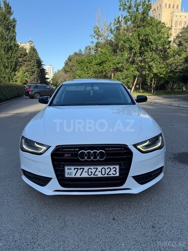 Audi A4 2015, 187,000 km - 1.8 л - Bakı