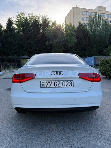 Audi A4 2015, 187,000 km - 1.8 л - Bakı