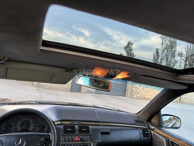 Mercedes E 230 1997, 280,000 km - 2.3 l - Bakı