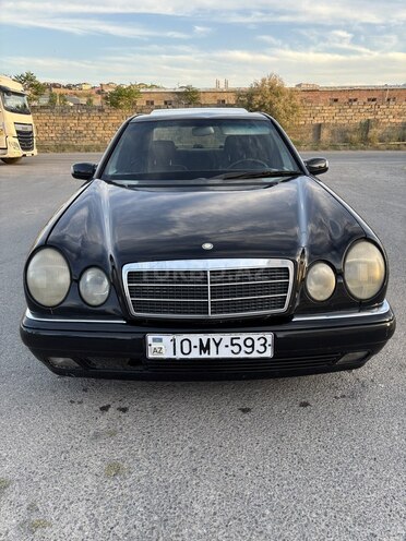 Mercedes E 230 1997, 280,000 km - 2.3 l - Bakı
