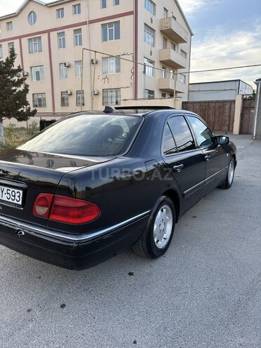 Mercedes E 230 1997, 280,000 km - 2.3 l - Bakı