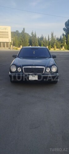 Mercedes E 240 1998, 685,840 km - 2.4 l - Balakən