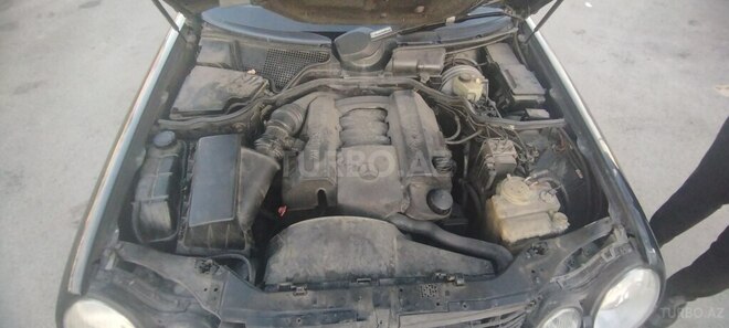 Mercedes E 240 1998, 685,840 km - 2.4 l - Balakən