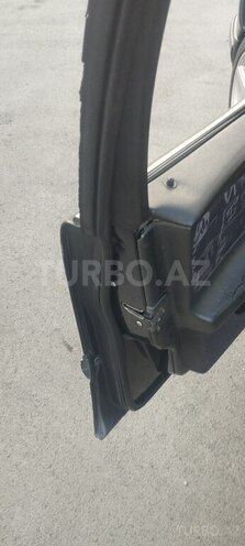 Mercedes E 240 1998, 685,840 km - 2.4 l - Balakən