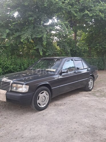Mercedes 190 1992, 380,000 km - 1.8 l - Masallı