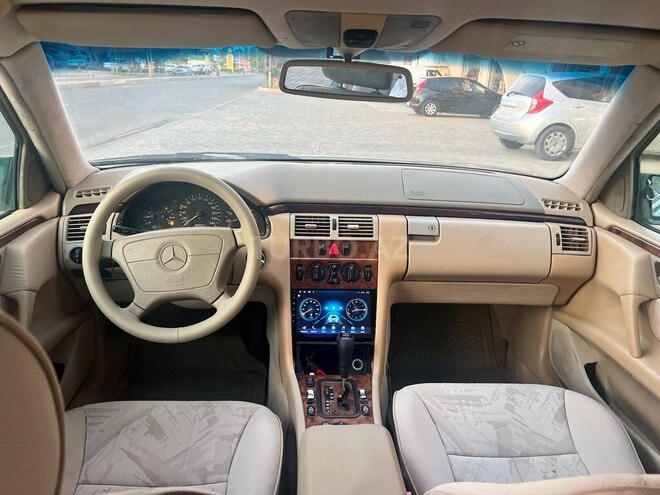 Mercedes E 200 1998, 350,000 km - 2.0 л - Masallı
