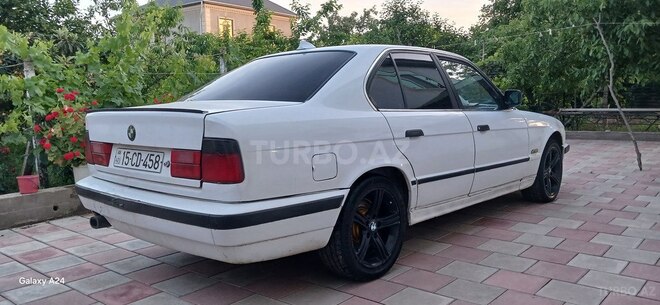 BMW 520-3