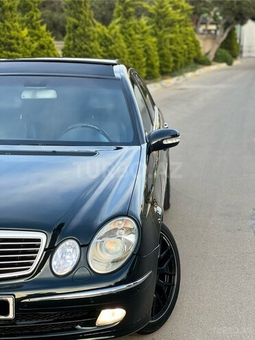 Mercedes E 320 2002, 246,000 km - 3.2 l - Bakı