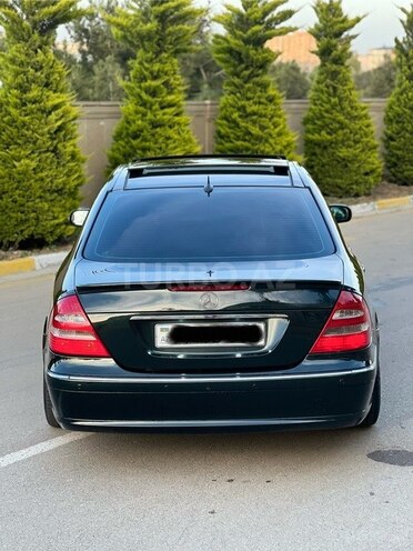 Mercedes E 320 2002, 246,000 km - 3.2 l - Bakı