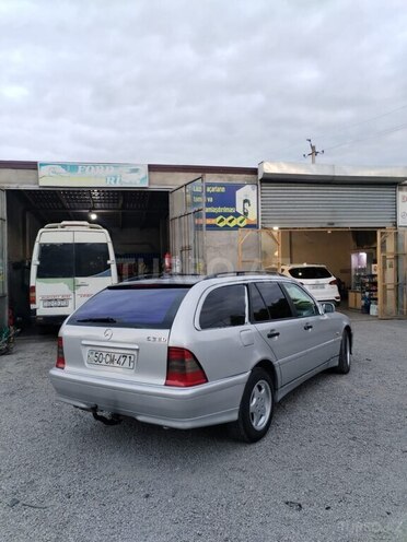 Mercedes C 220 d 1999, 894,581 km - 2.2 l - Bərdə