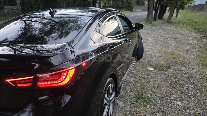 Hyundai Elantra 2014, 183,465 km - 1.8 l - Şəki