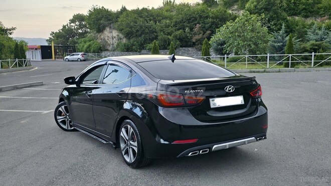 Hyundai Elantra 2014, 183,465 km - 1.8 l - Şəki