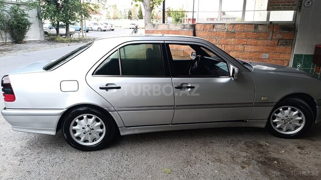 Mercedes C 240 1998, 318,000 km - 2.4 л - Göyçay
