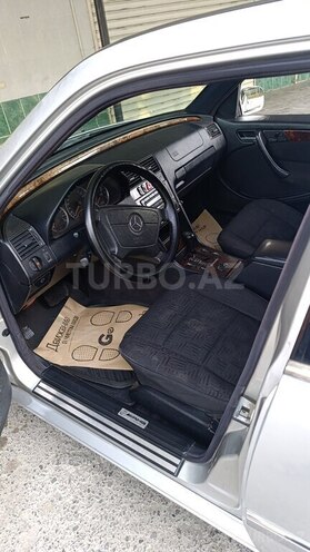 Mercedes C 240 1998, 318,000 km - 2.4 л - Göyçay