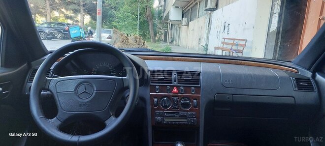 Mercedes C 180 1998, 214,000 km - 1.8 l - Bakı