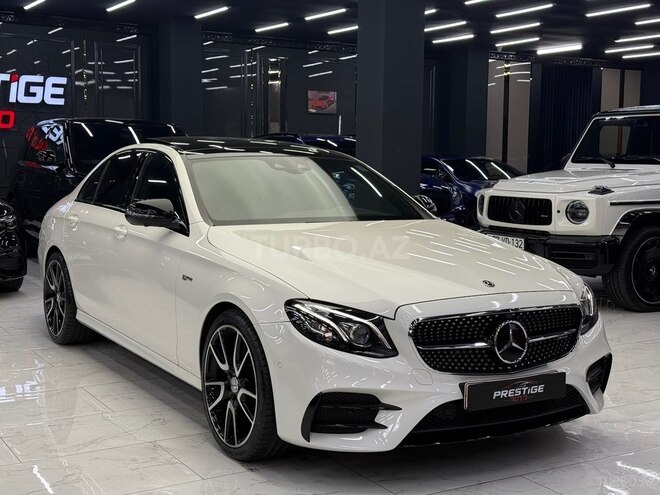 Mercedes E 43 AMG 4MATIC-3
