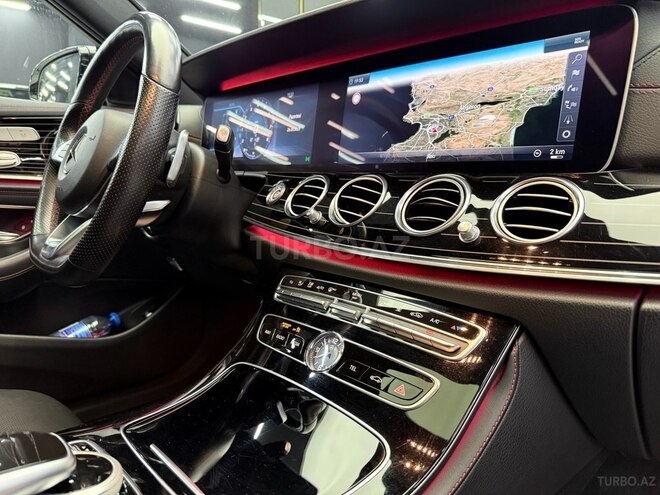 Mercedes E 43 AMG 4MATIC-13