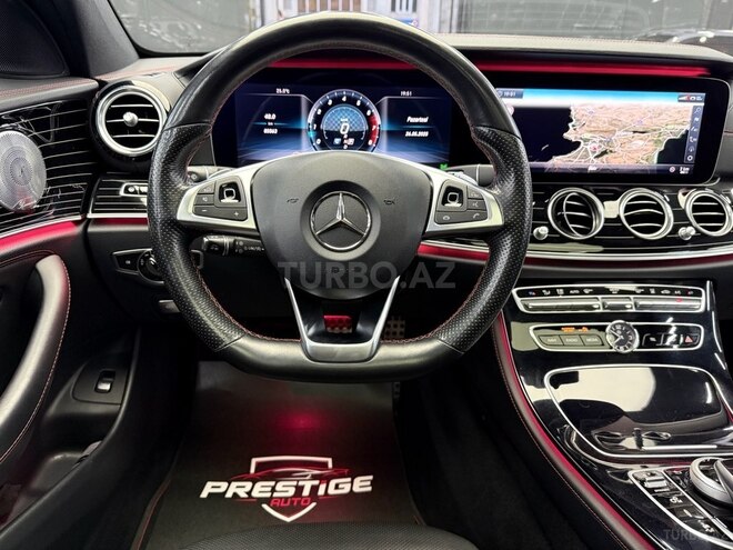 Mercedes E 43 AMG 4MATIC-10