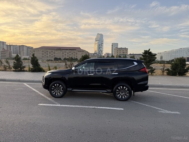 Mitsubishi Pajero Sport-3