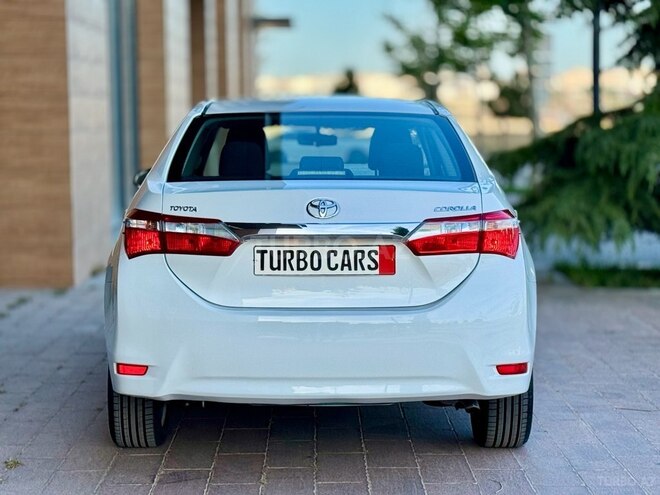 Toyota Corolla-10