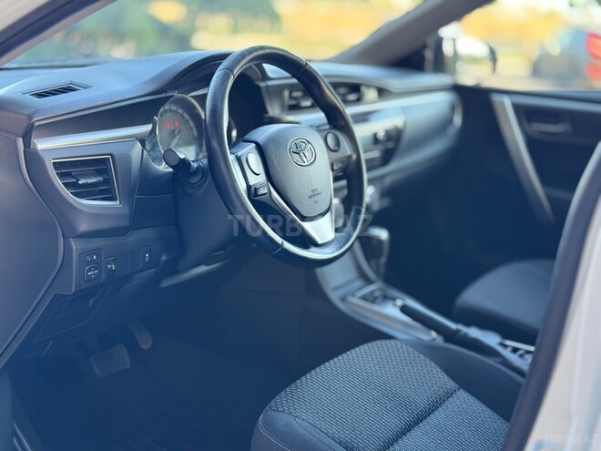 Toyota Corolla-15