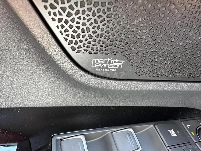 Lexus LX 500d-16