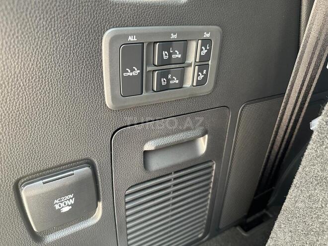 Lexus LX 500d-15
