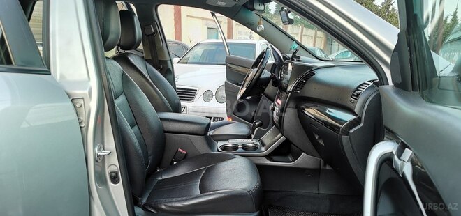 Kia Sorento-15