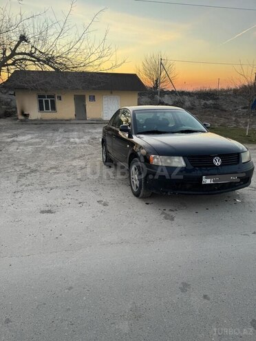 Volkswagen Passat 2000, 244,444 km - 1.8 l - Şirvan
