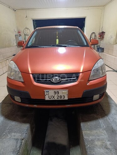 Kia Rio 2006, 380,000 km - 1.5 l - Salyan