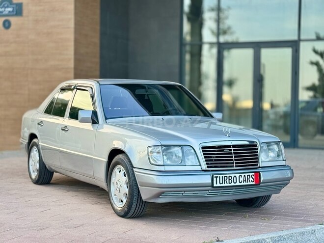 Mercedes E 220-7