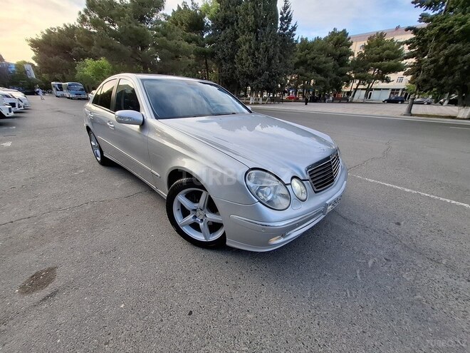 Mercedes E 240 2003, 50,346 km - 2.6 l - Sumqayıt