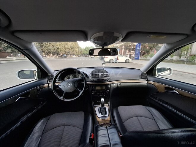Mercedes E 240 2003, 50,346 km - 2.6 l - Sumqayıt