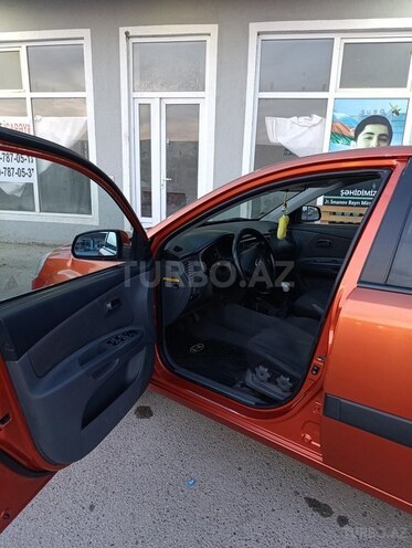 Kia Rio 2006, 380,000 km - 1.5 l - Salyan