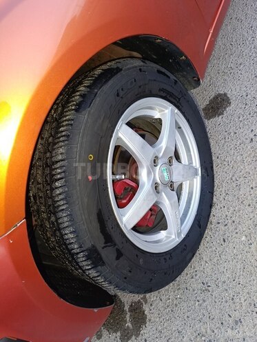 Kia Rio 2006, 380,000 km - 1.5 l - Salyan